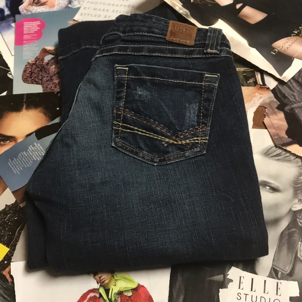Super cute Buckle Capris!!!